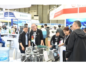 上海電子展現(xiàn)場觀眾